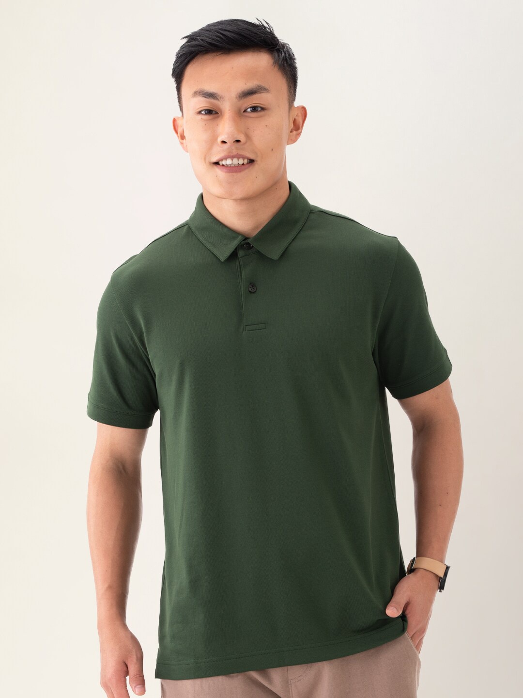

DAMENSCH Men Solid Thermoregulating Regular Fit 2 Button Polo T-shirt, Green