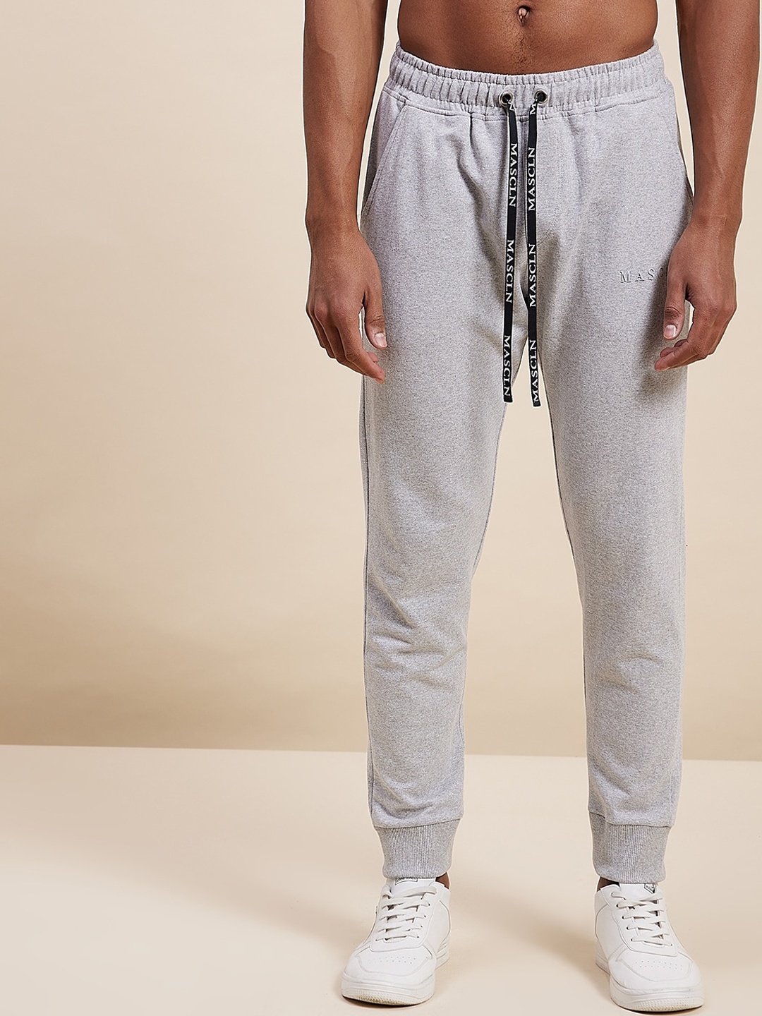 

MASCLN SASSAFRAS Men Grey Solid Relaxed-Fit Joggers