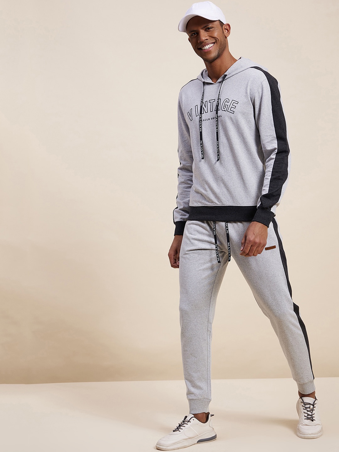 

MASCLN SASSAFRAS Men Grey Relaxed-Fit Joggers