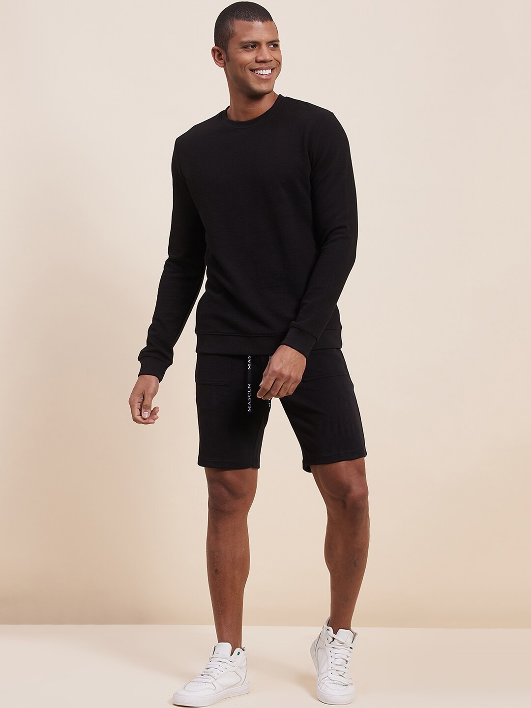 

MASCLN SASSAFRAS Men Black Sweatshirt
