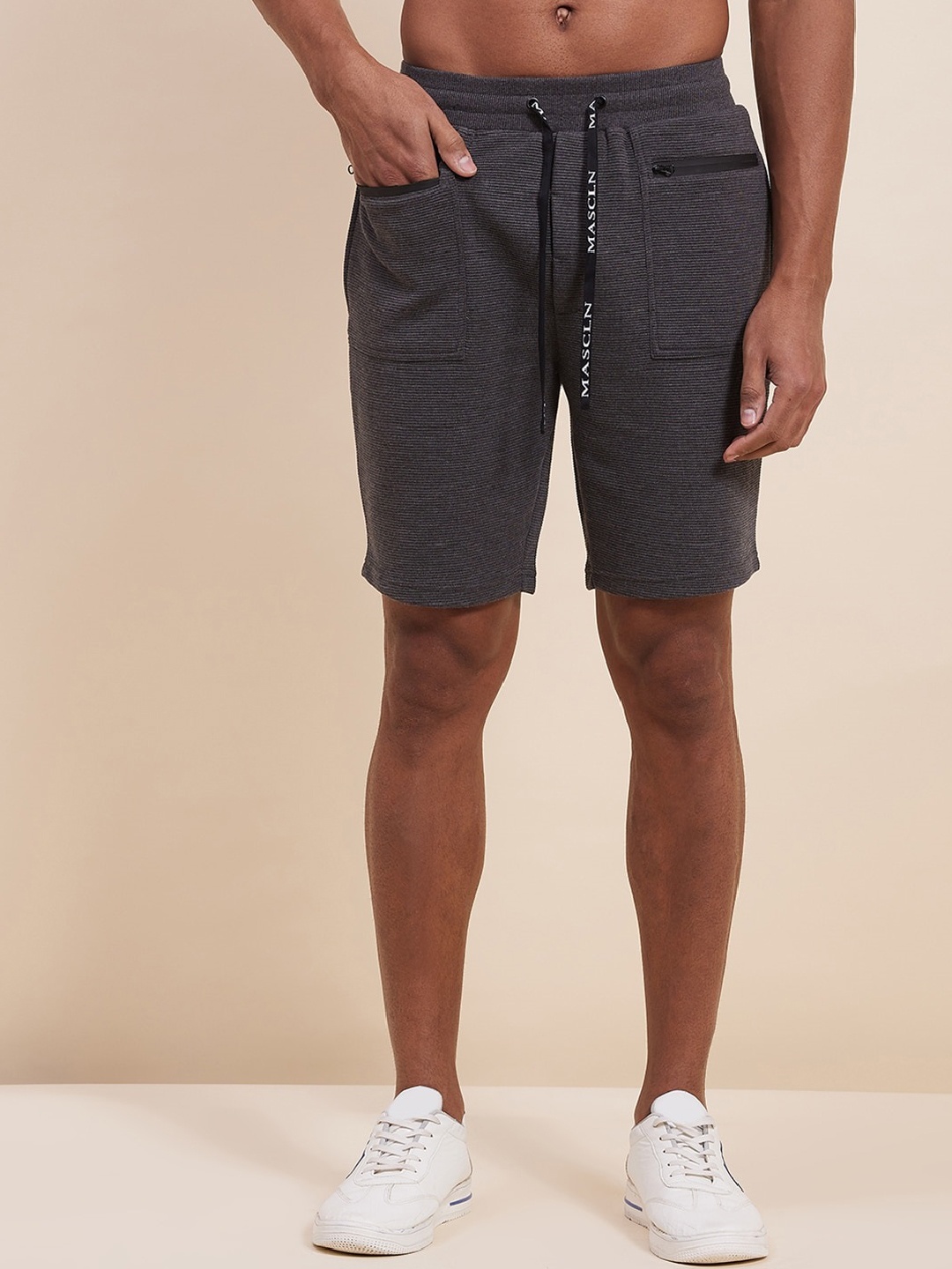 

MASCLN SASSAFRAS Men Charcoal Shorts