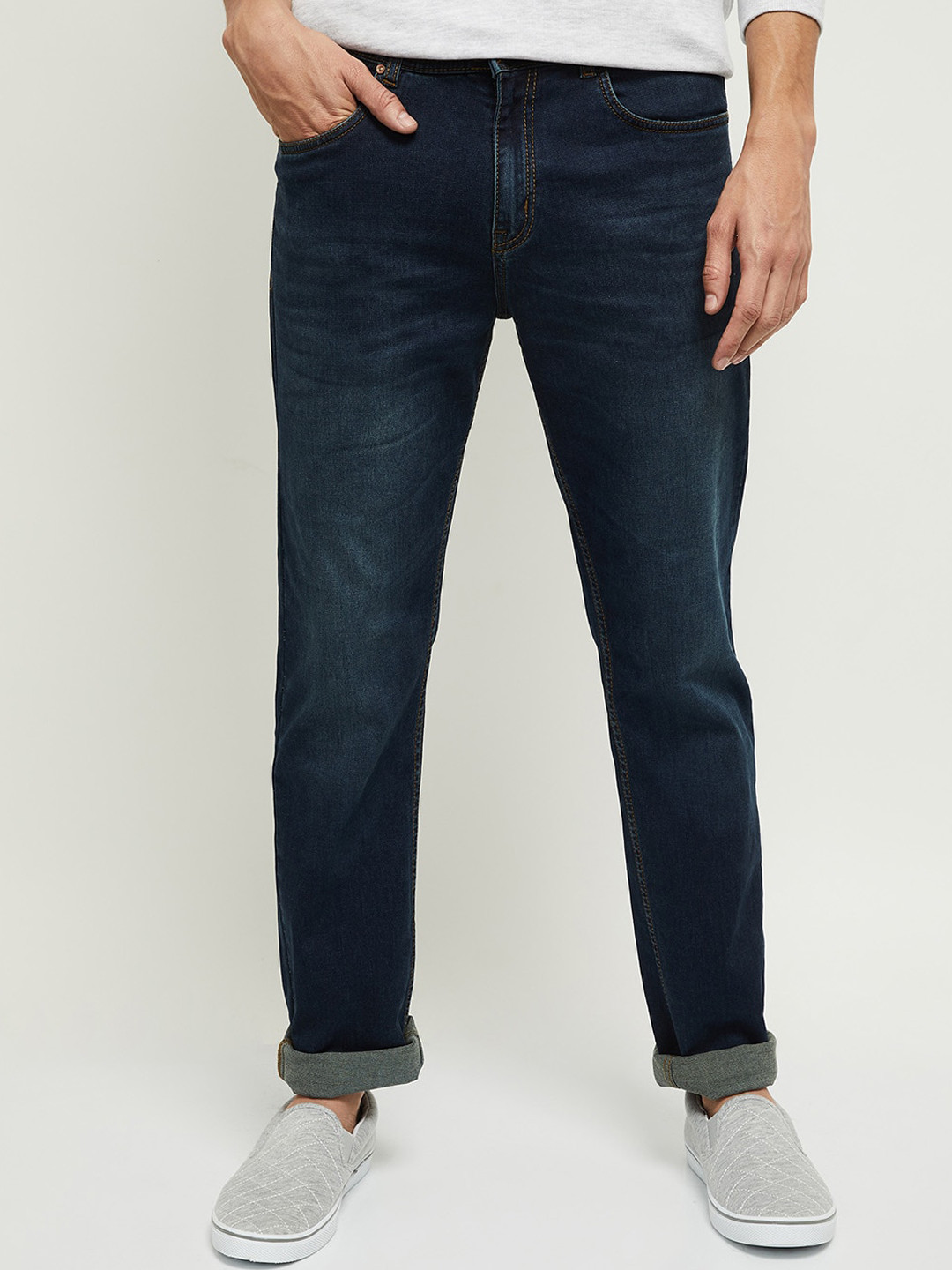 

max Men Navy Blue Slim Fit Light Fade Stretchable Jeans