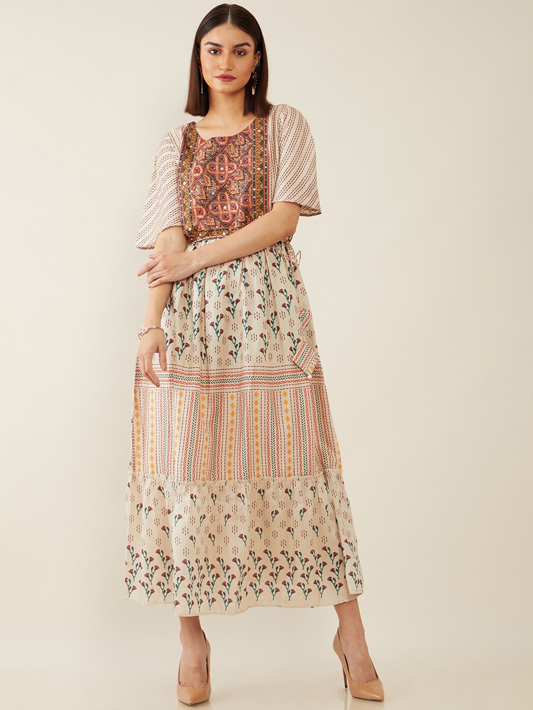 

Soch Women Cream-Coloured Floral Printed Thread Work Anarkali Kurta