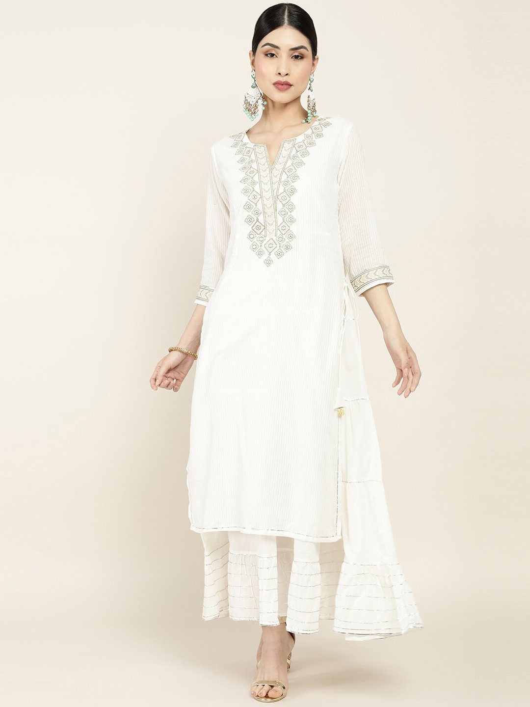 

Soch Women Off White Embroidered Keyhole Neck Straight Kurta