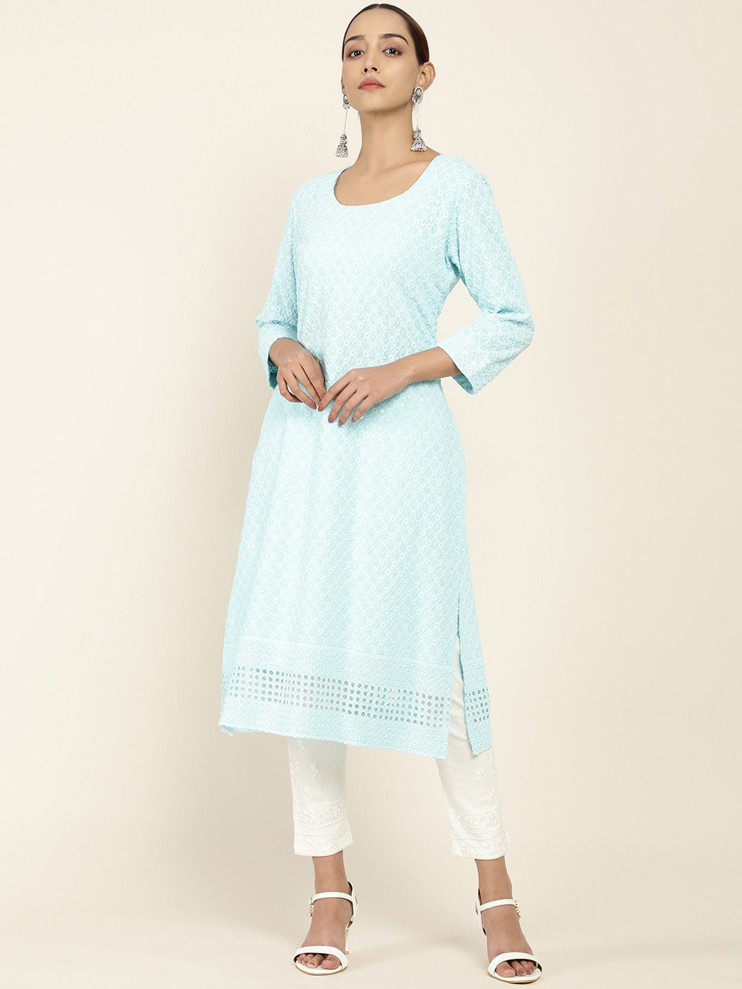 

Soch Women Blue Geometric Embroidered Chikankari Kurta