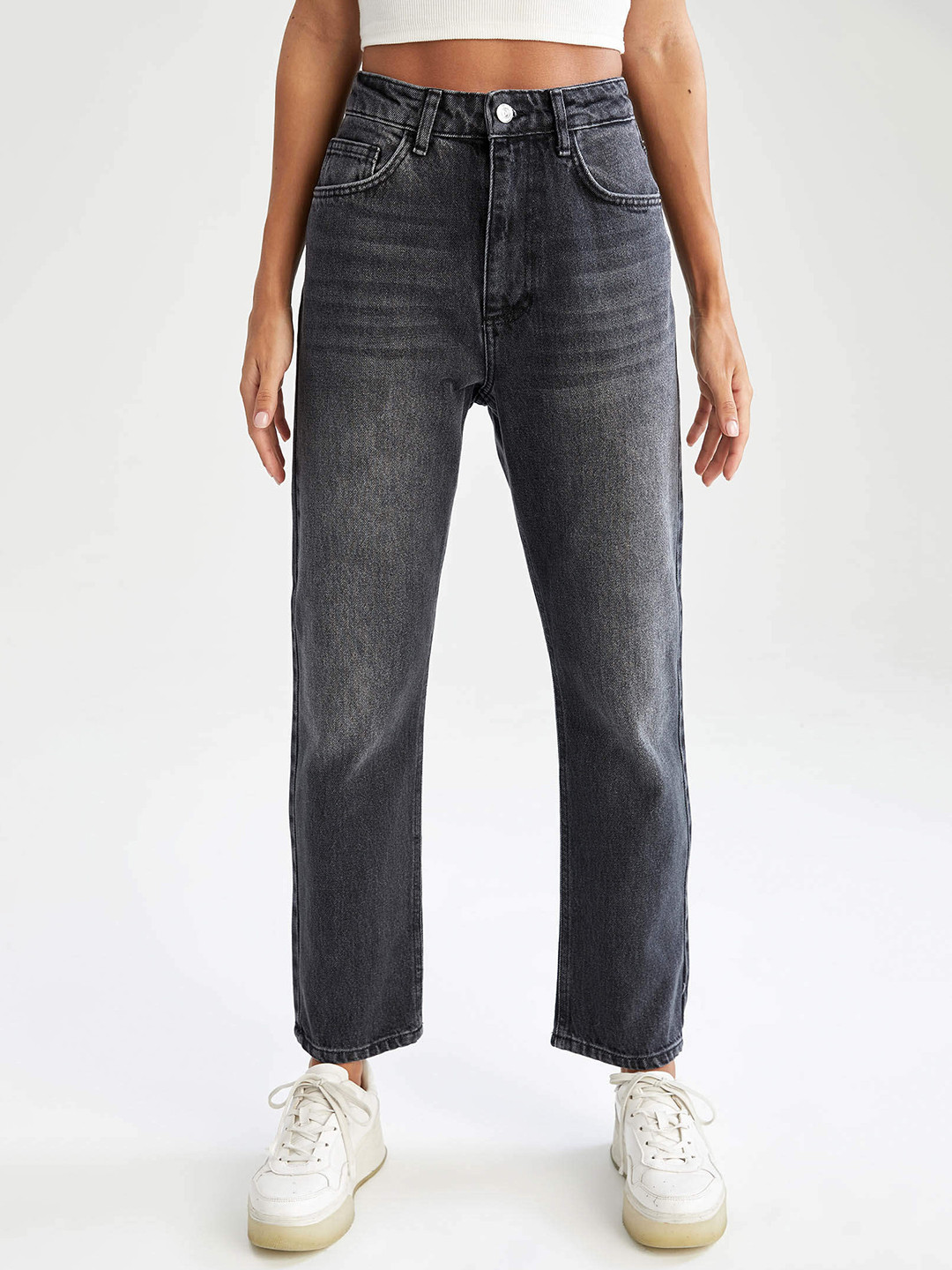 

DeFacto Women Grey Cotton Straight Fit High-Rise Heavy Fade Jeans