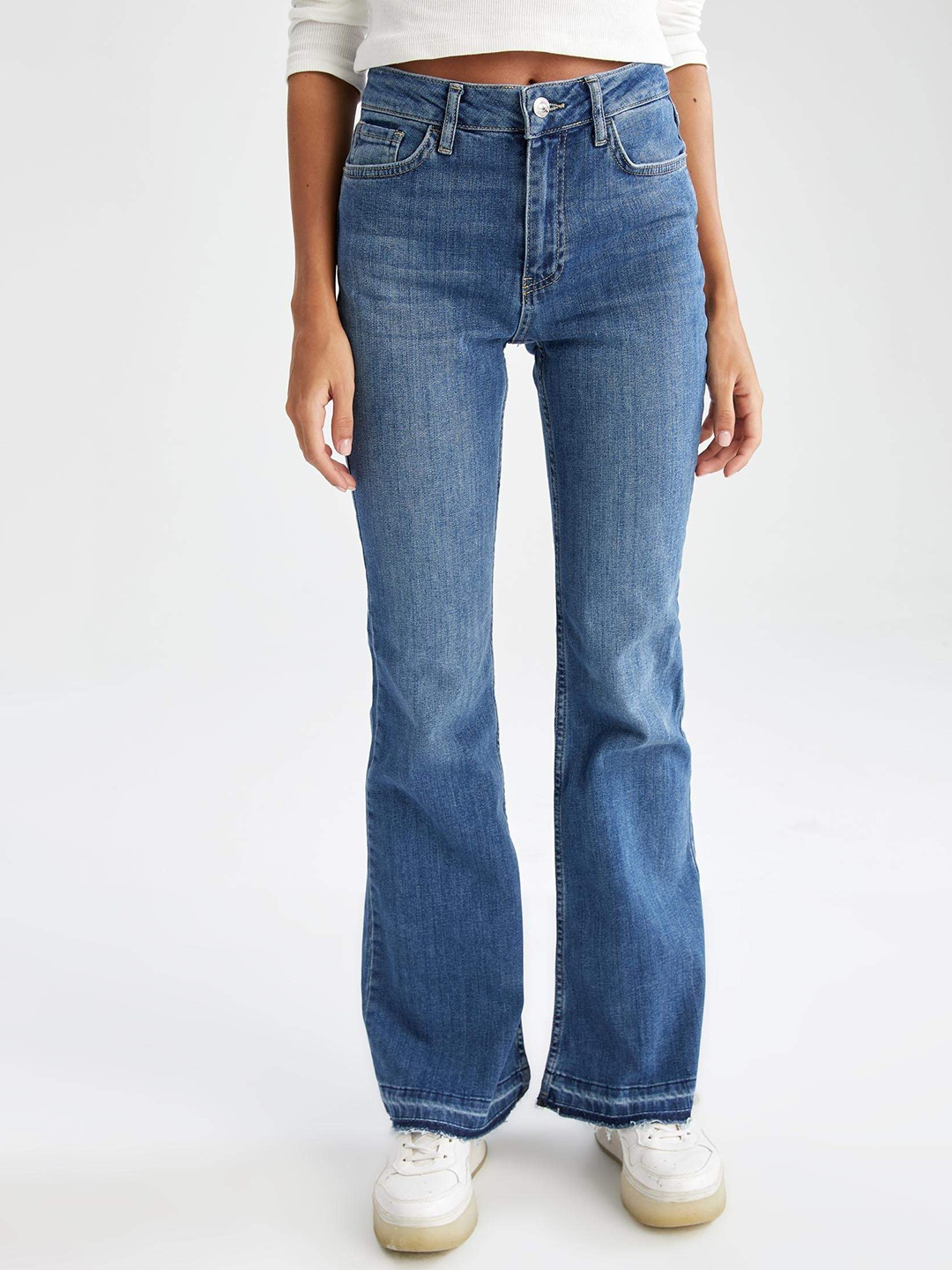 

DeFacto Women Blue Light Fade Stretchable Jeans