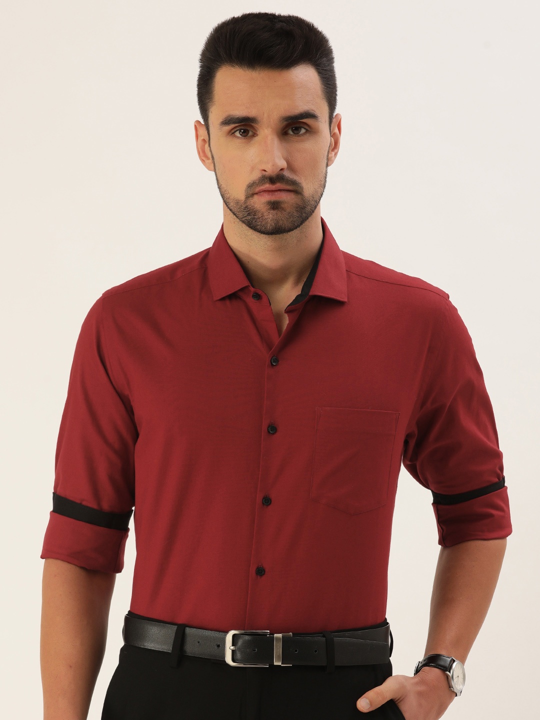 

IVOC Men Maroon Solid Cotton Slim Fit Formal Shirt