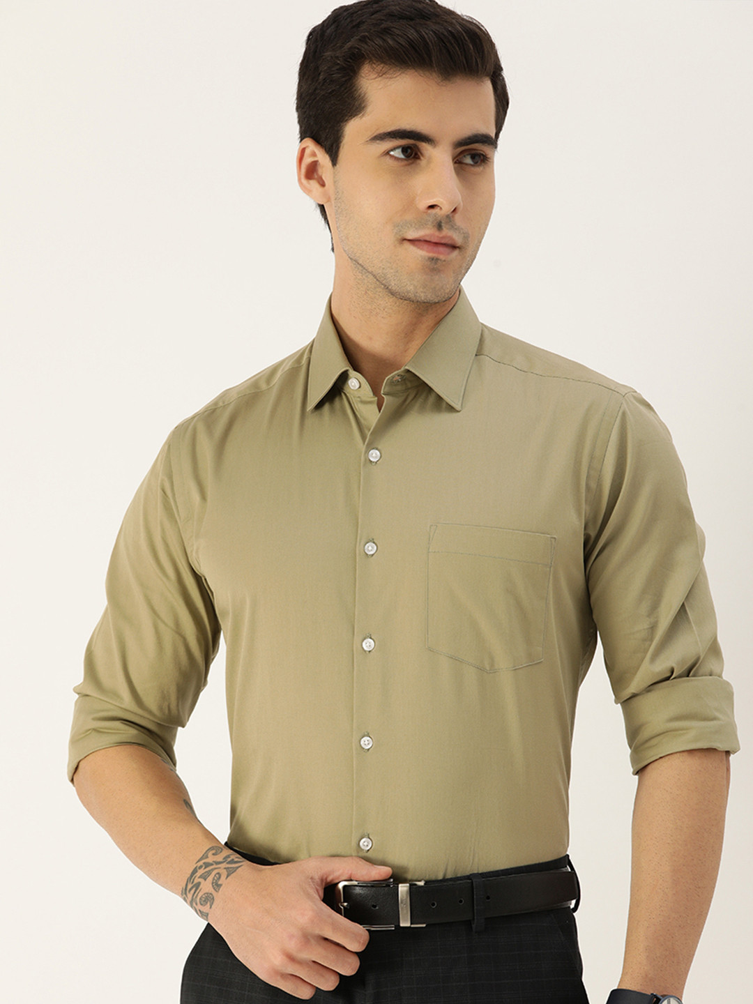 

IVOC Men Olive Green Solid Cotton Semiformal Shirt