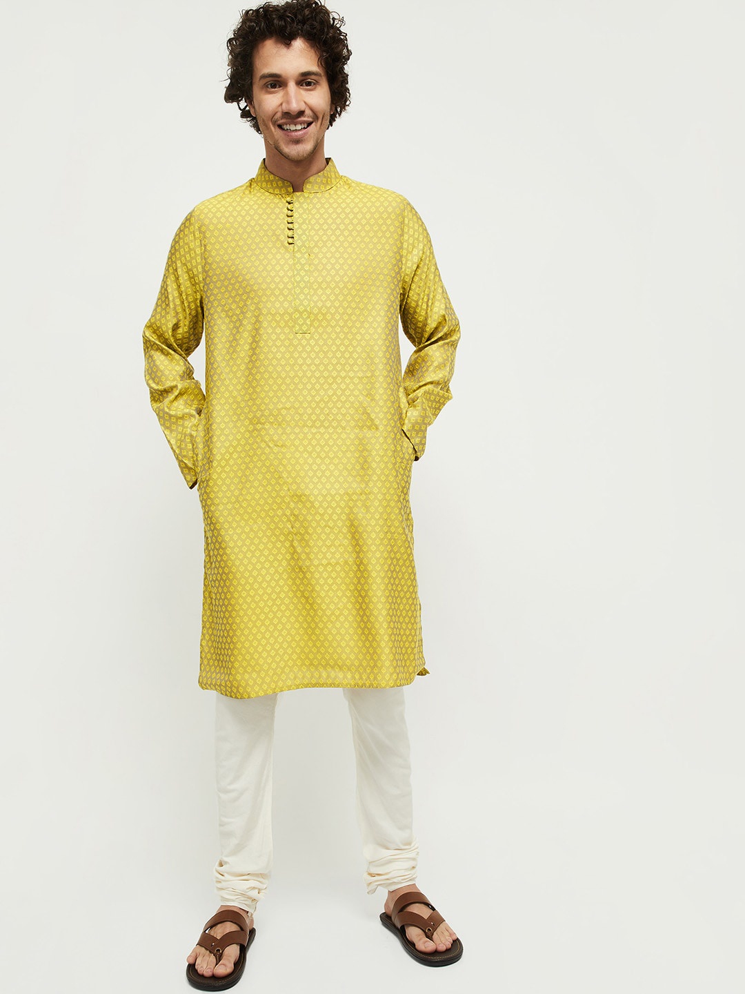 

max Men Green Kurta Ethnic Motifs Mandarin Collar Solid Kurta