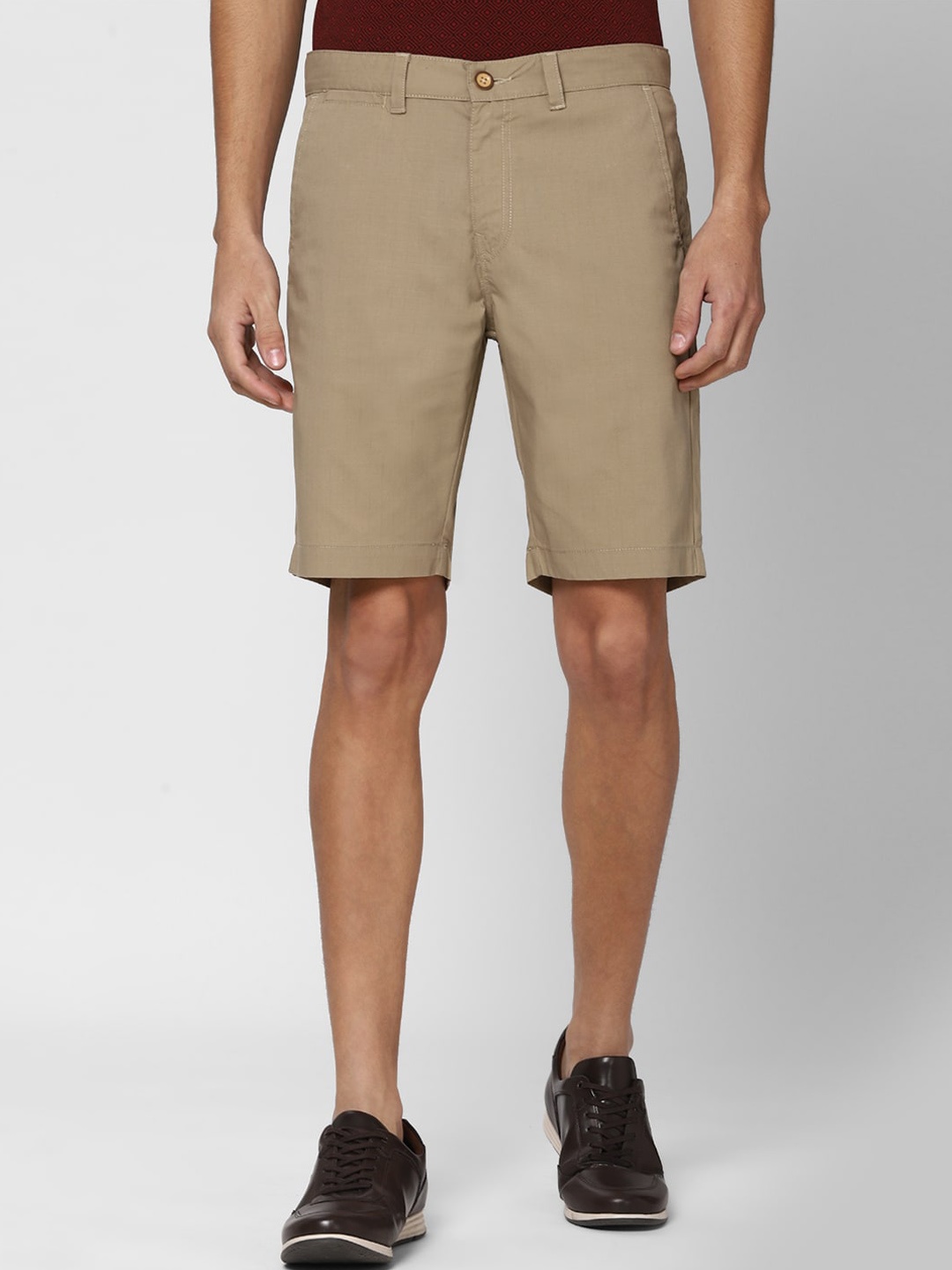 

Peter England Casuals Men Khaki Solid Regular Shorts