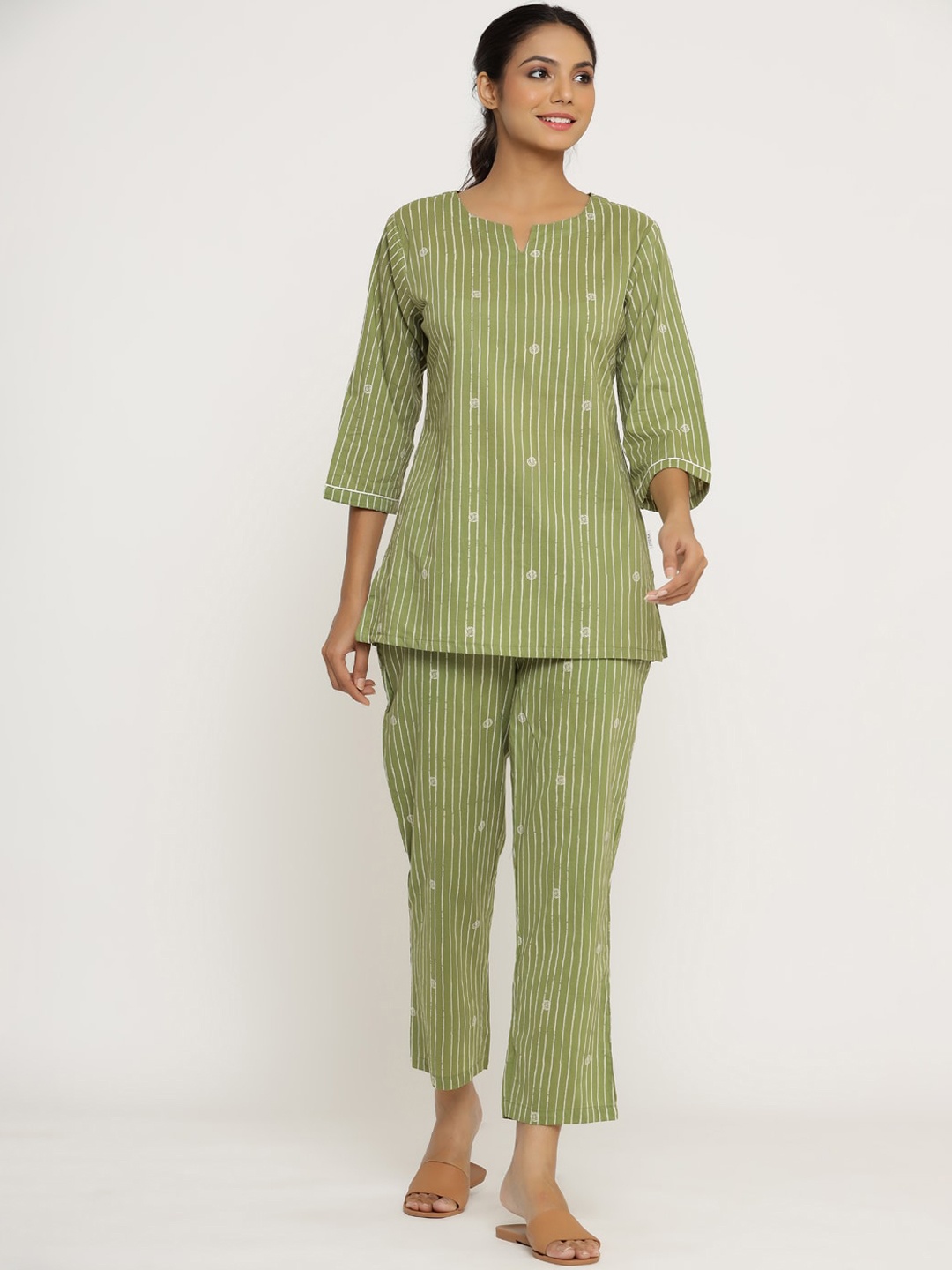 

JISORA Women Green & White Striped Pure Cotton Night Suit