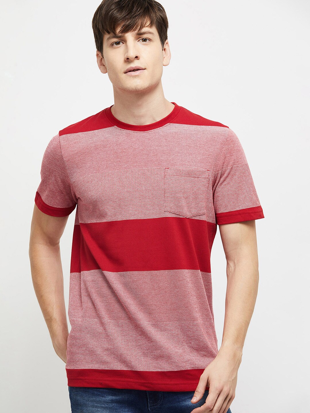 

max Men Red Striped T-shirt