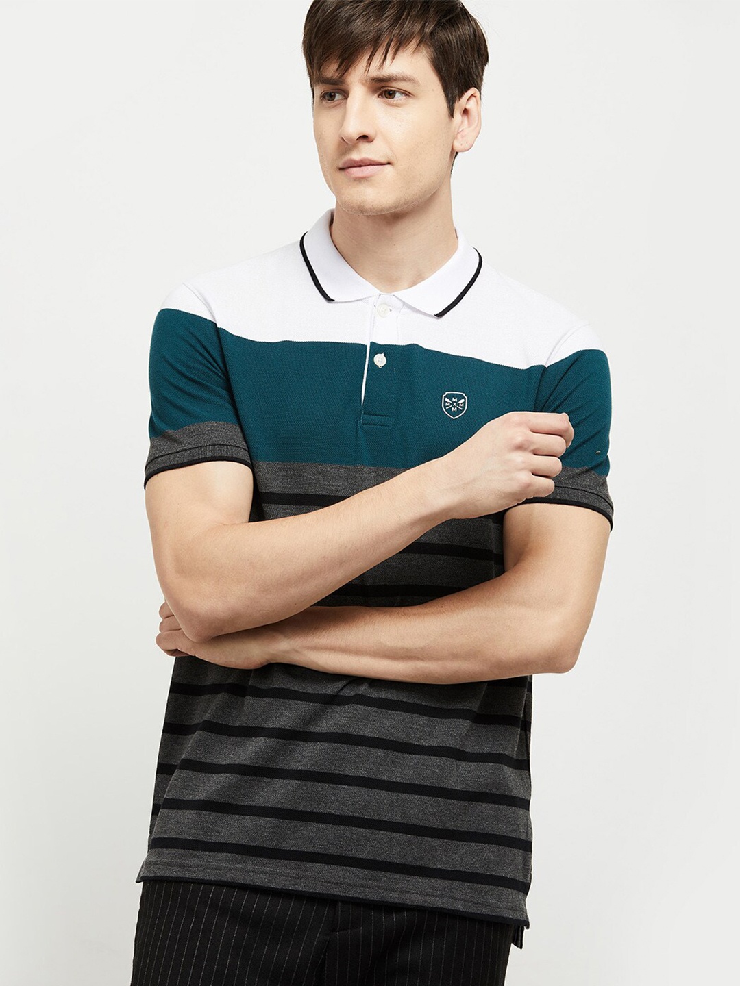 

max Men White & Green Colourblocked Polo Collar Slim Fit T-shirt