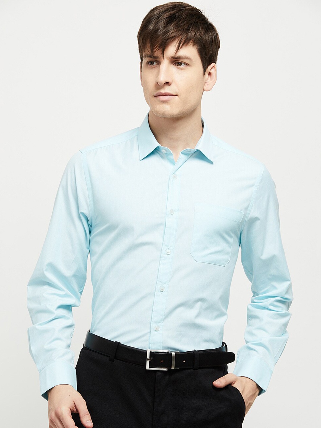 

max Men Blue Solid Casual Shirt