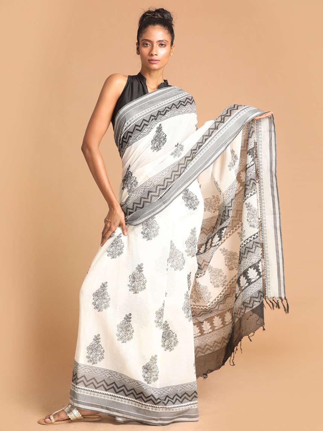 

Indethnic Black & White Pure Cotton Saree