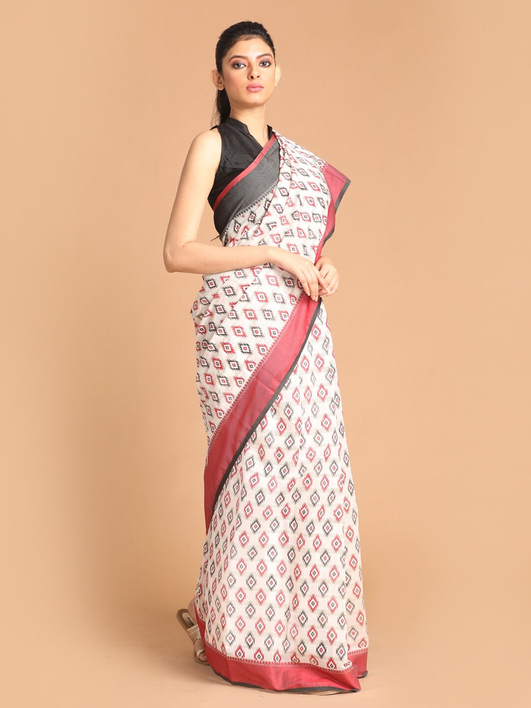 

Indethnic Maroon & White Ethnic Motifs Block Print Saree