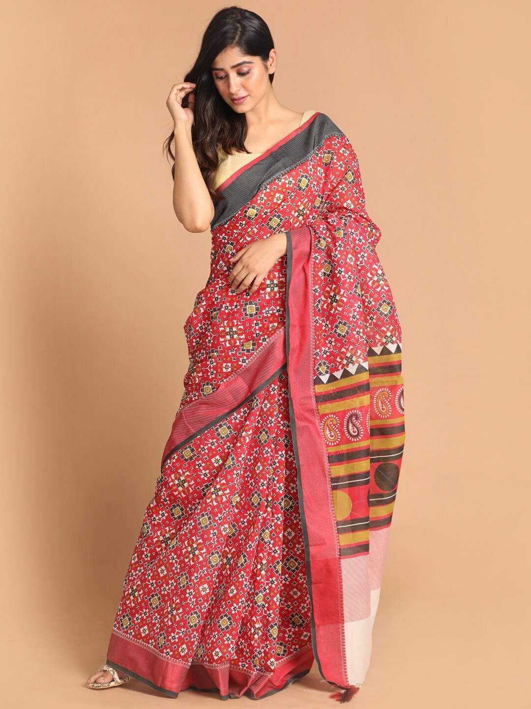 

Indethnic Maroon & Black Ethnic Motifs Printed Patola Saree