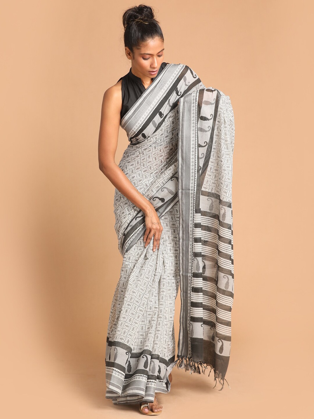 

Indethnic Black Ethnic Motifs Pure Cotton Block Print Saree