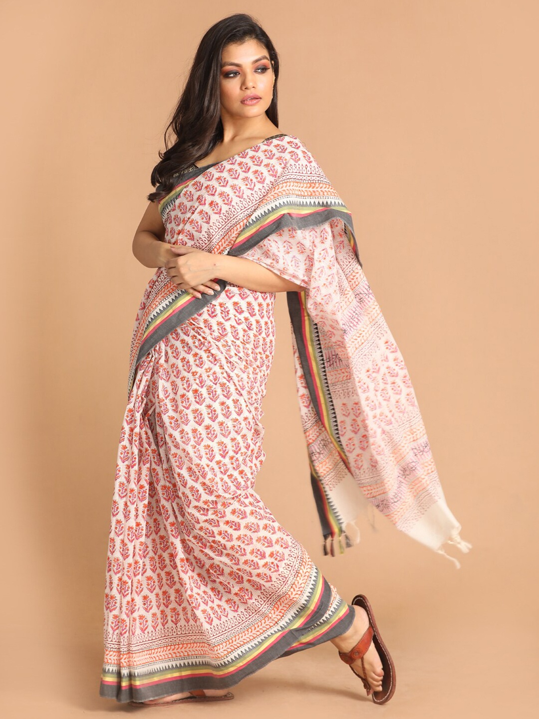 

Indethnic Maroon & White Ethnic Motifs Block Print Pure Cotton Saree