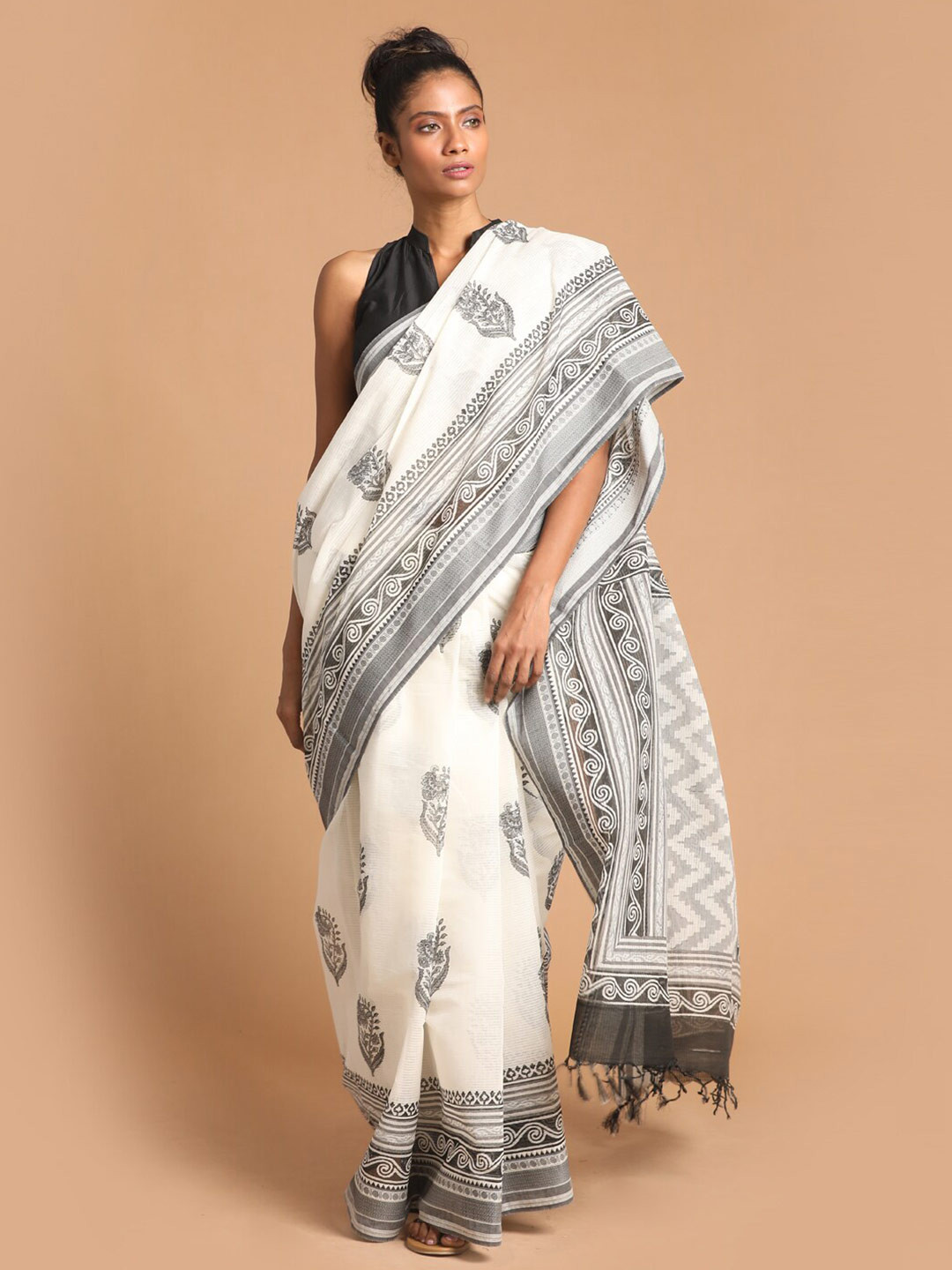 

Indethnic Black & White Ethnic Motifs Pure Cotton Block Print Saree