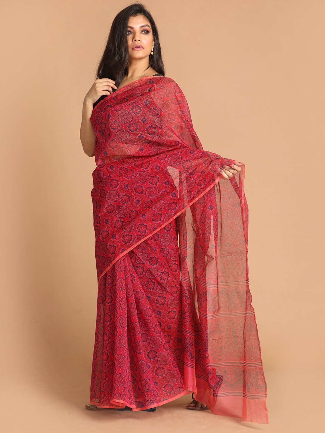

Indethnic Magenta & Navy Blue Ethnic Motifs Saree