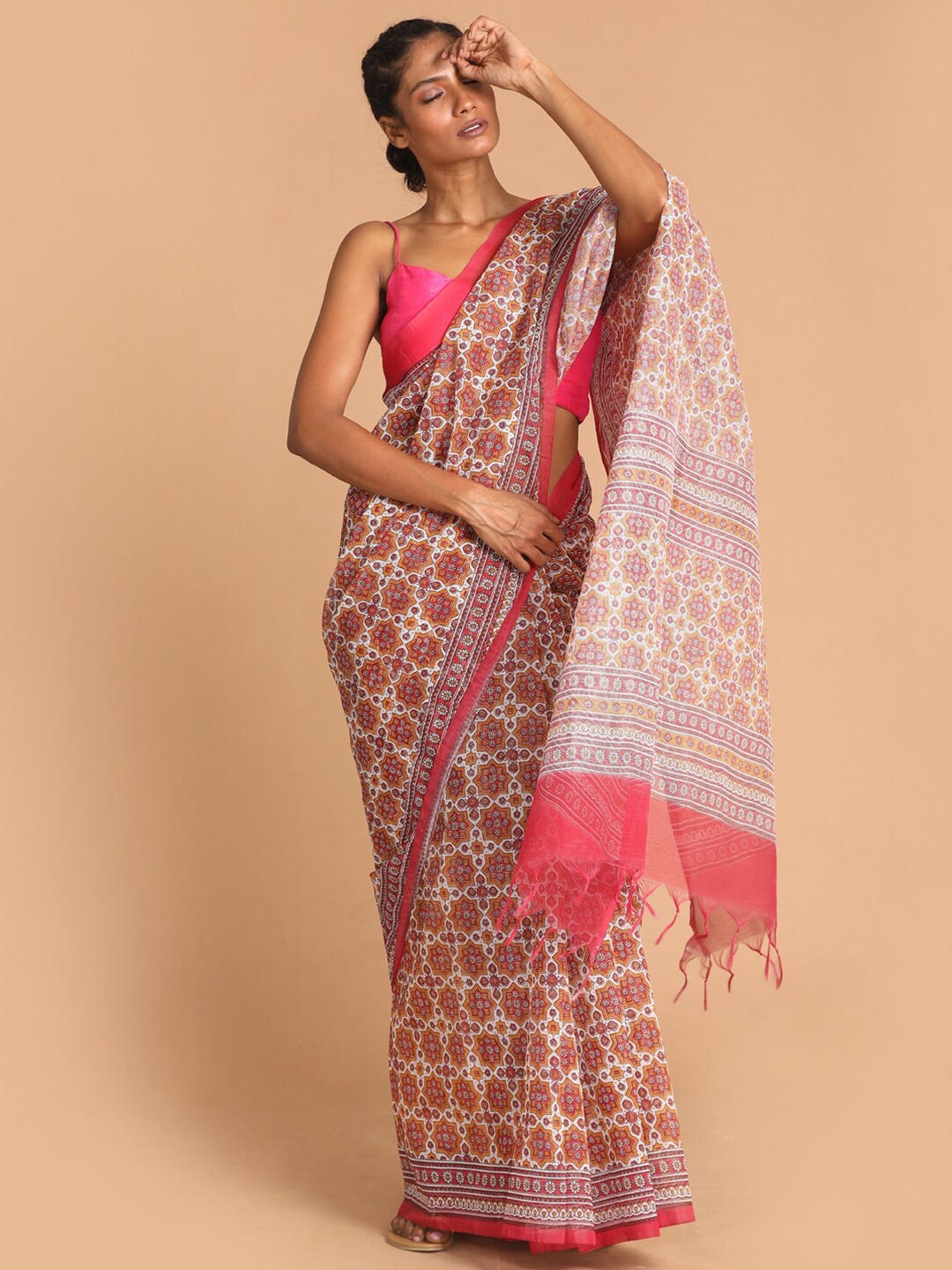 

Indethnic White & Maroon Ethnic Motifs Supernet Saree