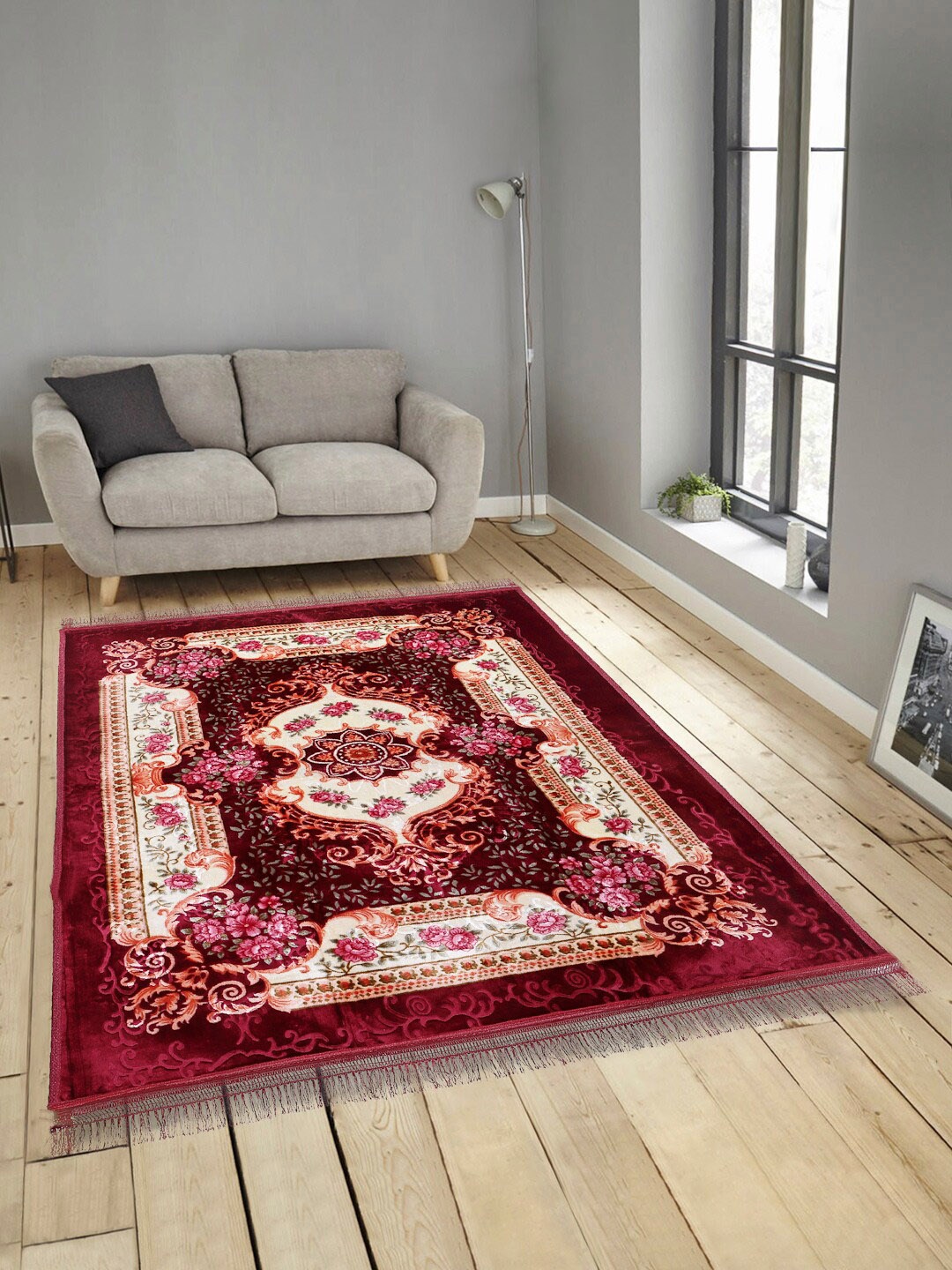 

KLOTTHE Unisex Red & Cream-Coloured Floral Printed Traditional Carpets