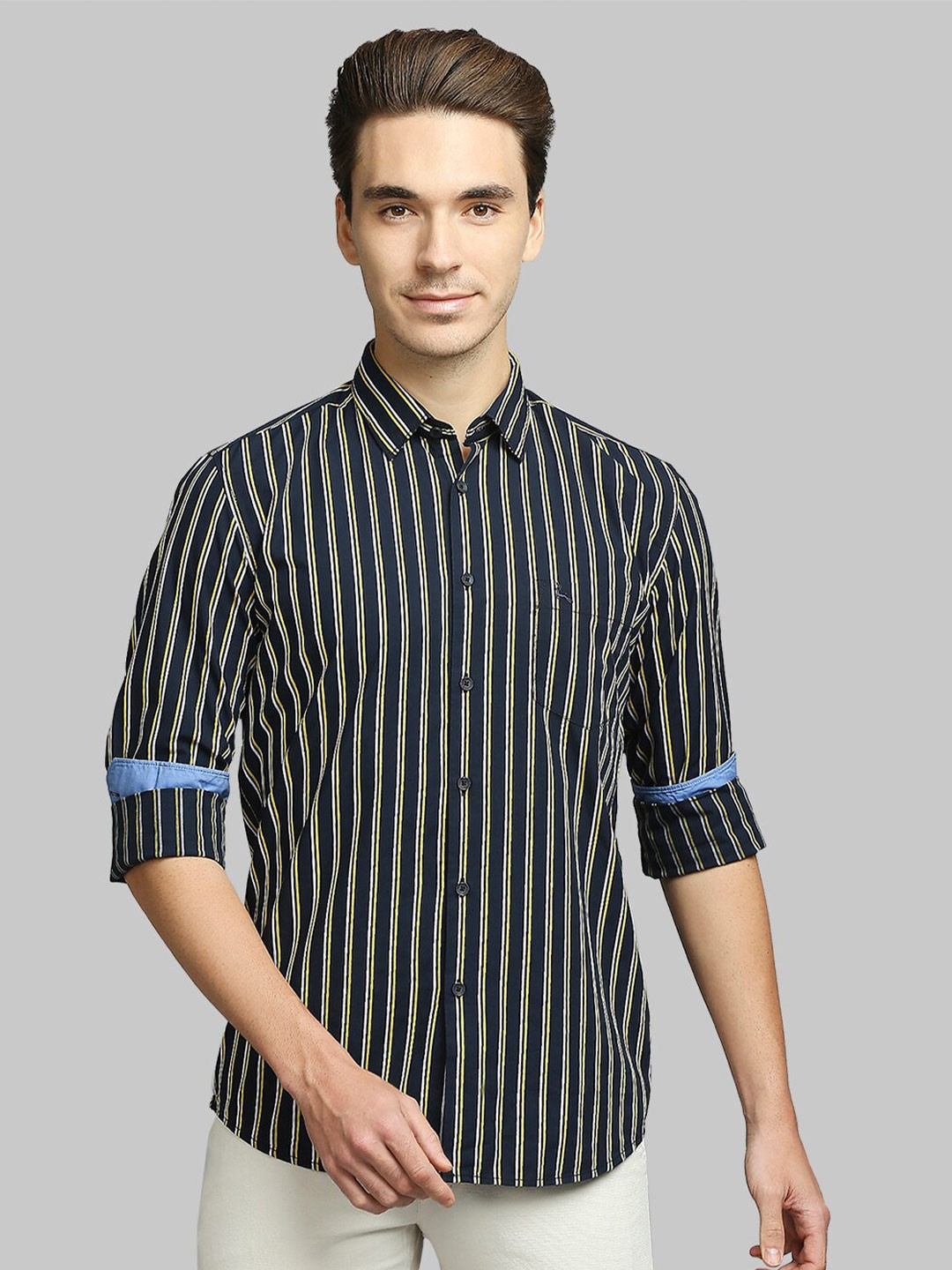 

Parx Men Yellow Slim Fit Striped Casual Shirt