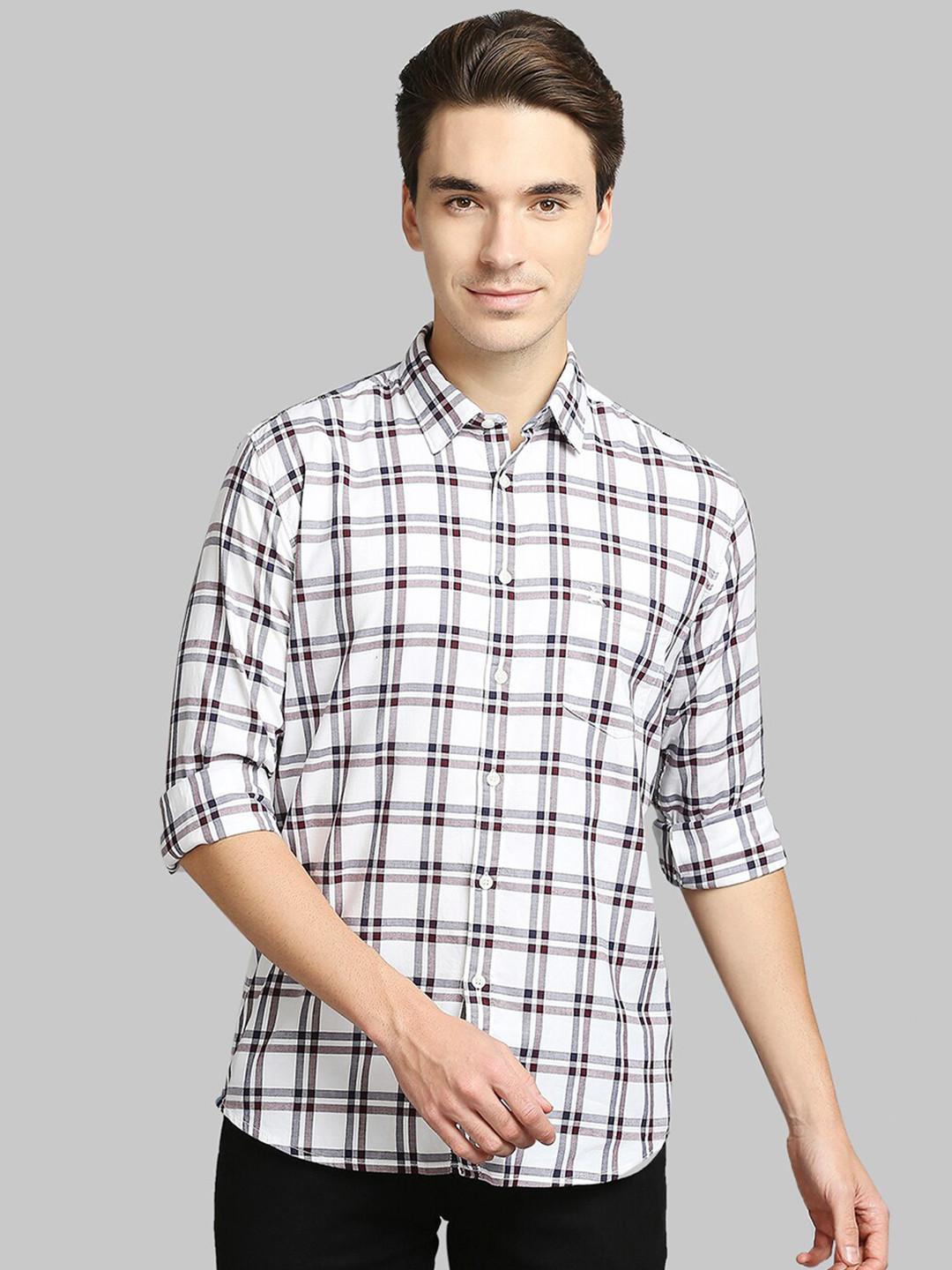 

Parx Men White Slim Fit Checked Casual Shirt