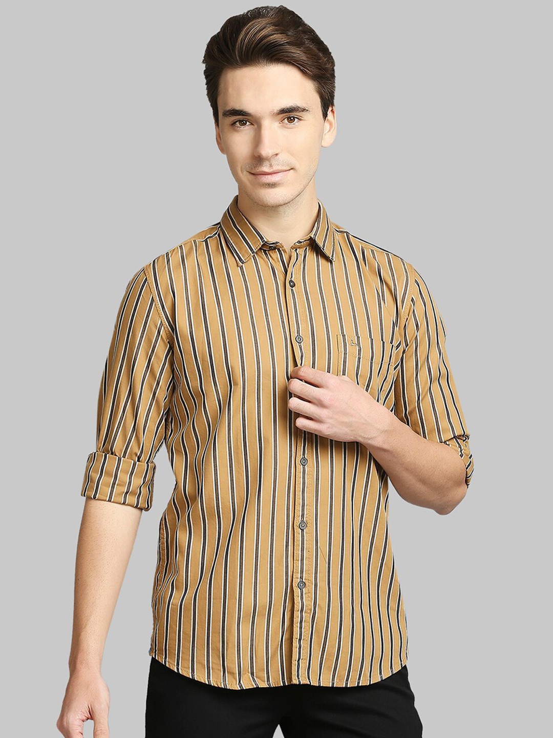

Parx Men Mustard Slim Fit Striped Casual Shirt