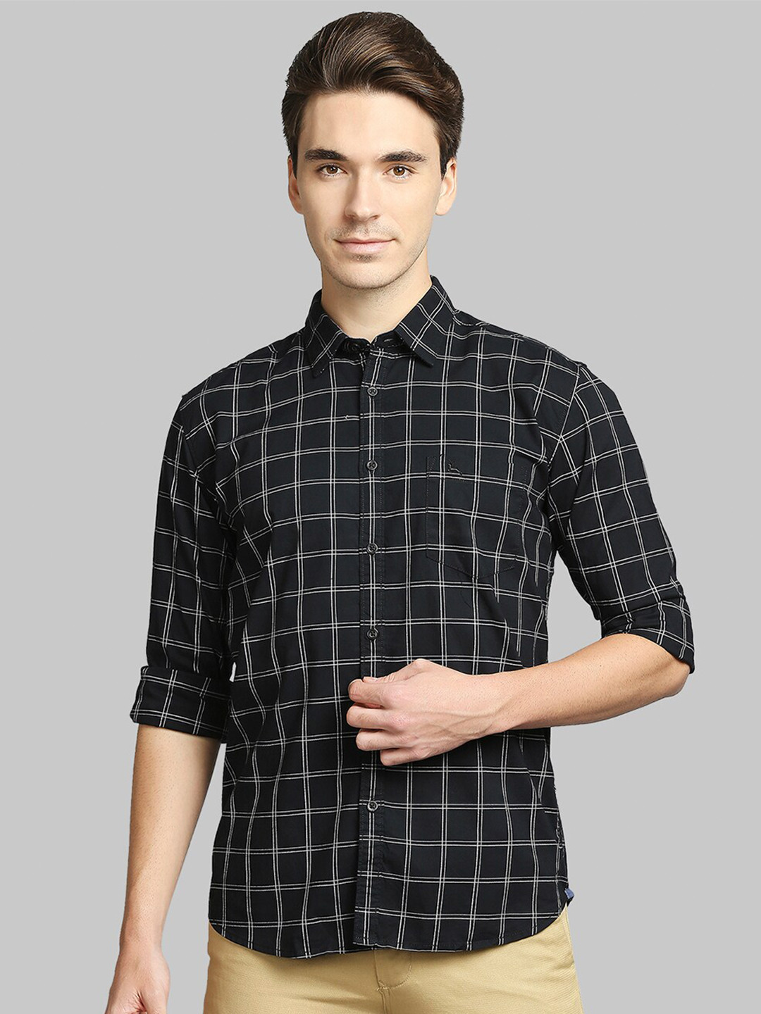 

Parx Men Black Slim Fit Windowpane Checked Casual Shirt
