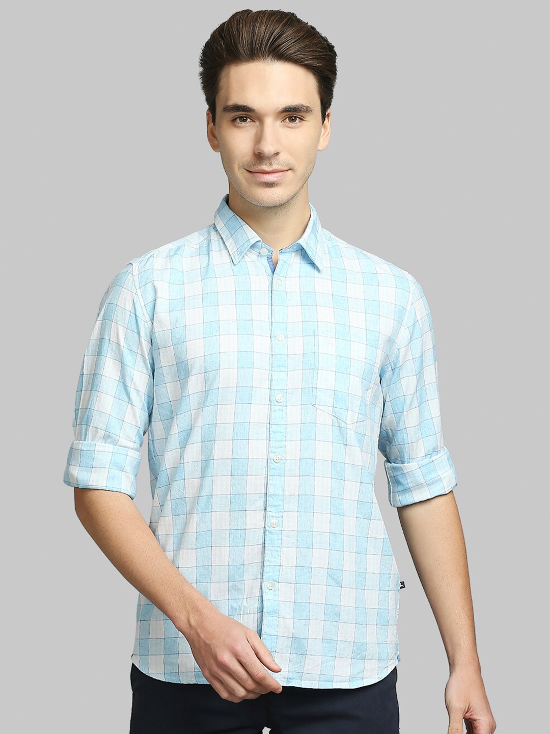 

Parx Men Blue Slim Fit Checked Casual Shirt