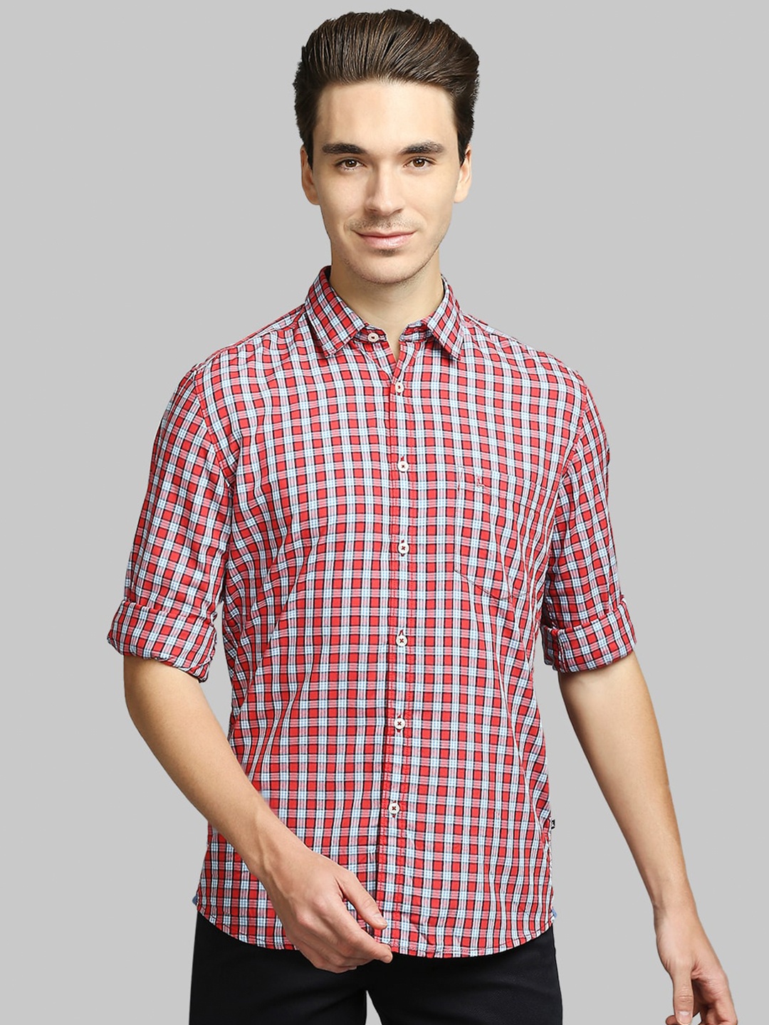 

Parx Men Red Slim Fit Checked Casual Shirt