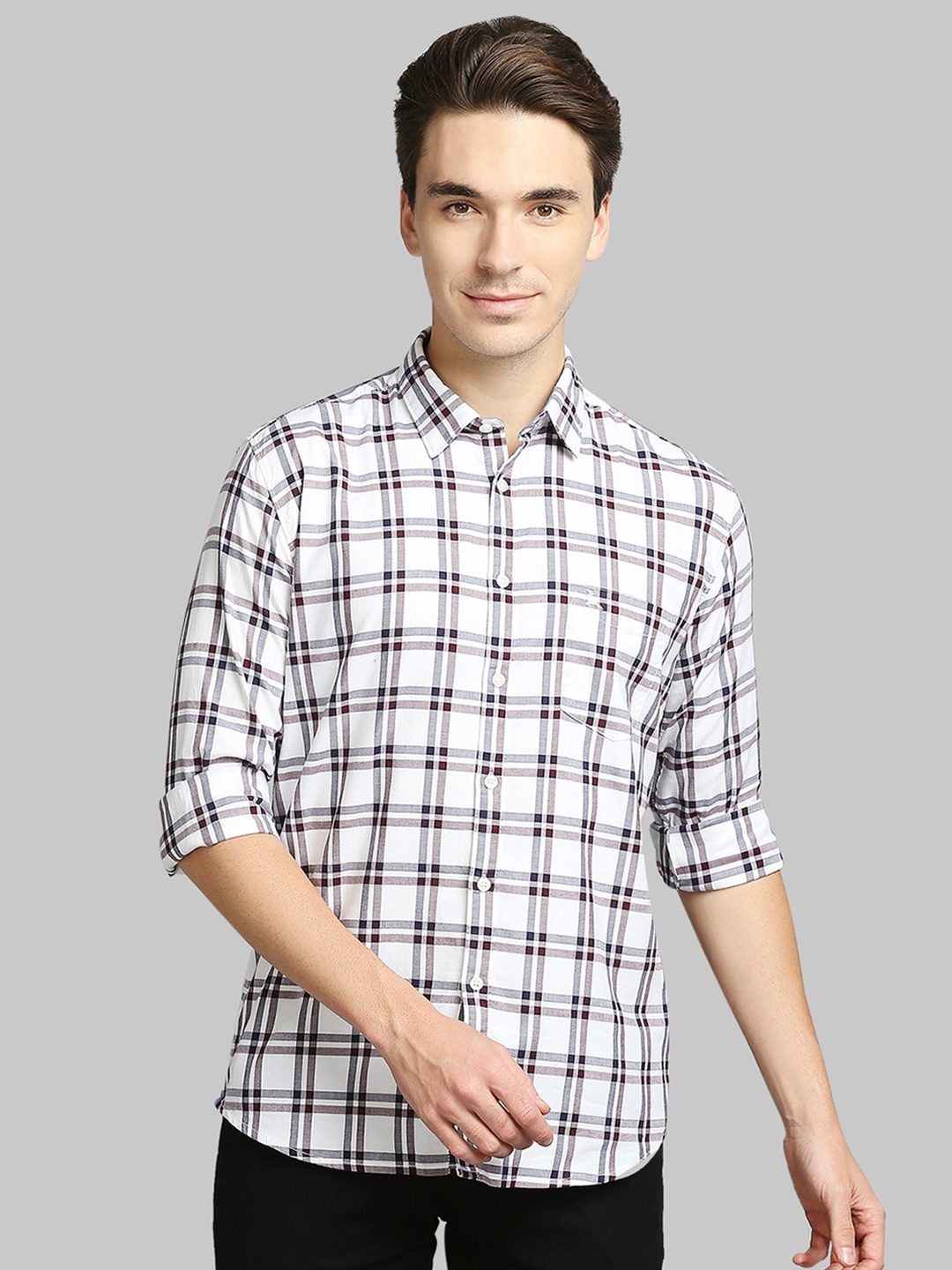 

Parx Men White Slim Fit Checked Casual Shirt