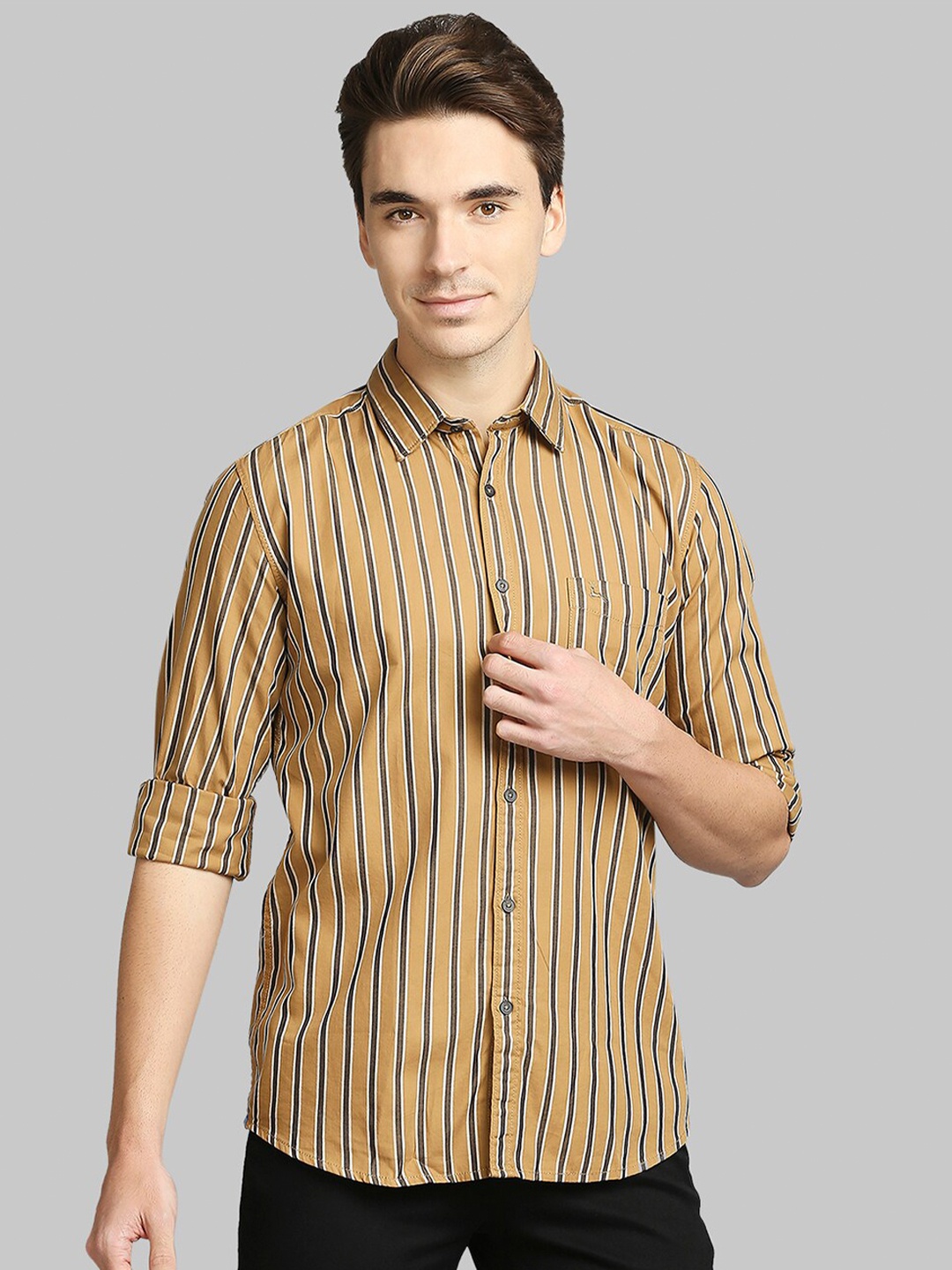 

Parx Men Yellow Slim Fit Striped Casual Shirt
