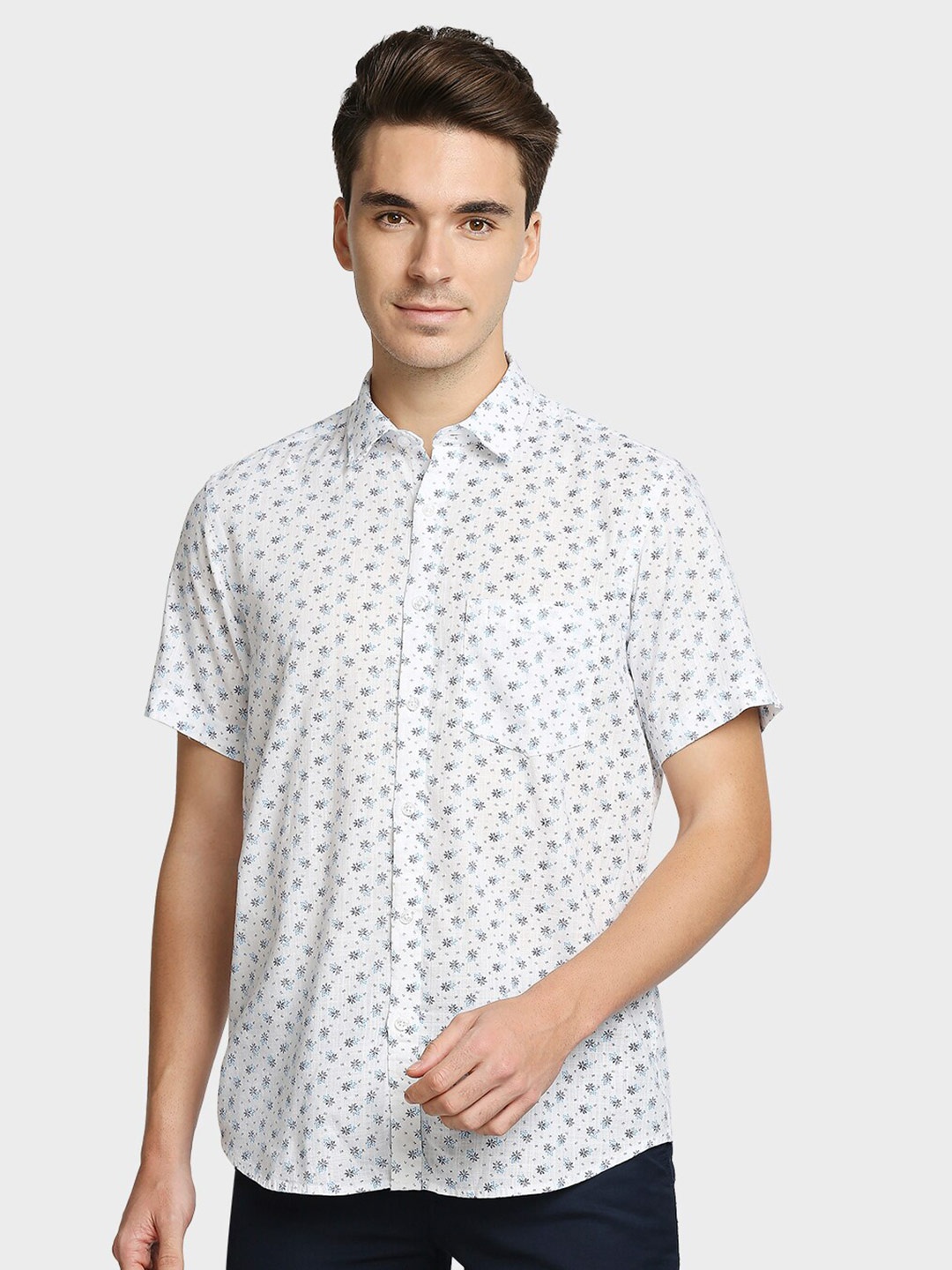 

ColorPlus Men Blue Floral Printed Cotton Casual Shirt