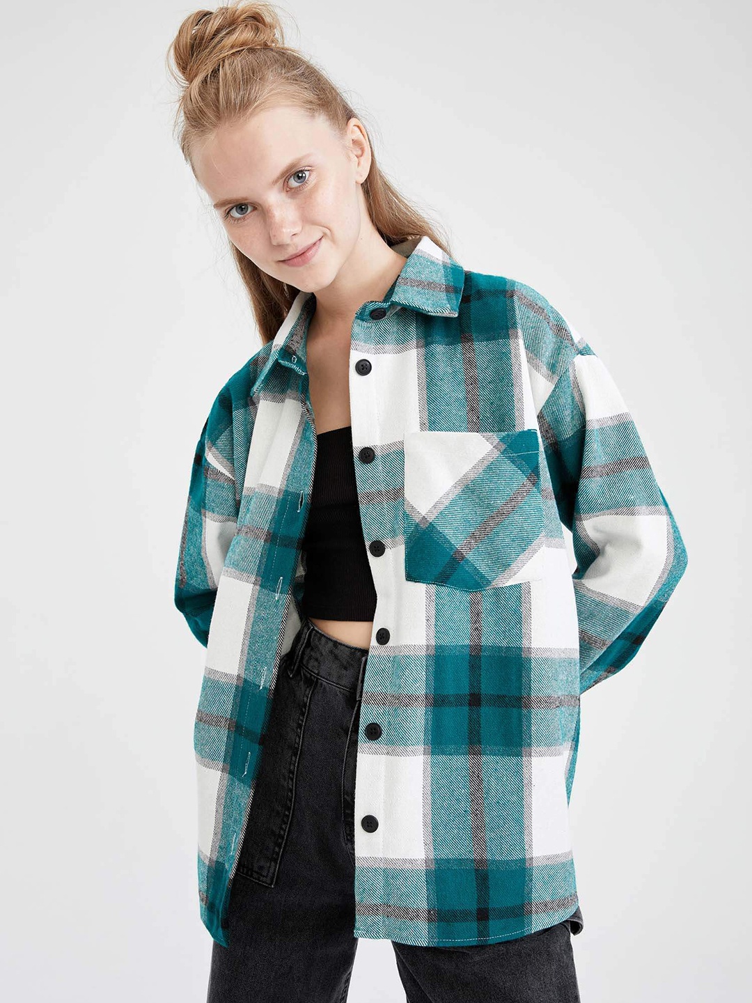 

DeFacto Women Teal Green & White Checked Casual Shirt