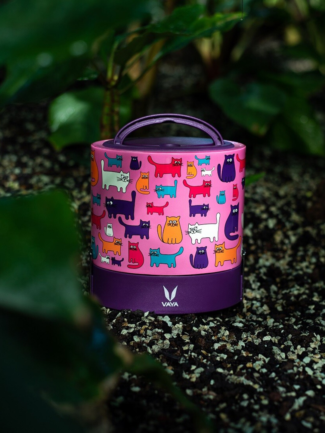 

Vaya Pink & Copper-Toned Tyffyn Lunch Box with Three Containers - 1000 ml