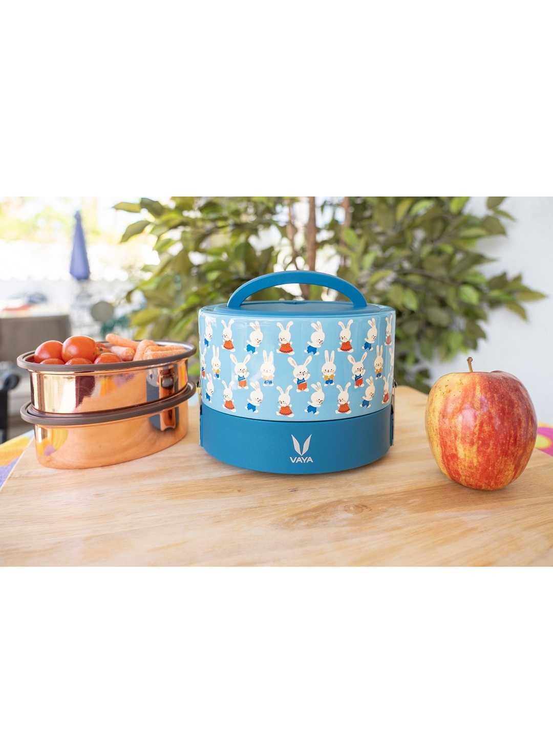 

Vaya Kids Blue & White Printed Stainless Steel Lunch Box