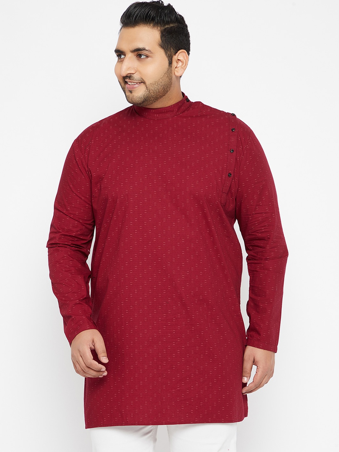 

SHOWOFF Men Maroon Geometric Thread Work Kurta