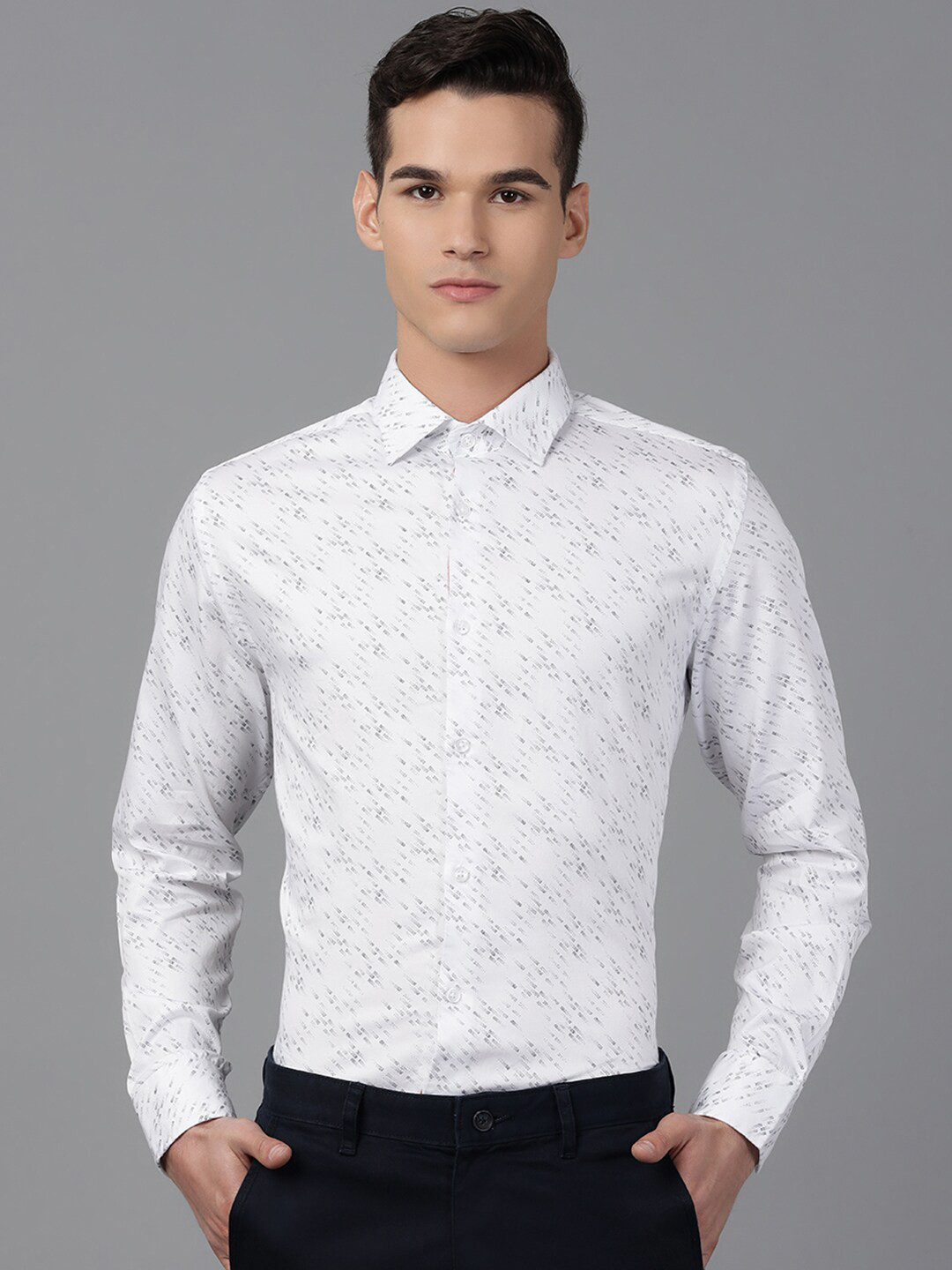 

Richlook Men White Slim Fit Printed Casual Shirt