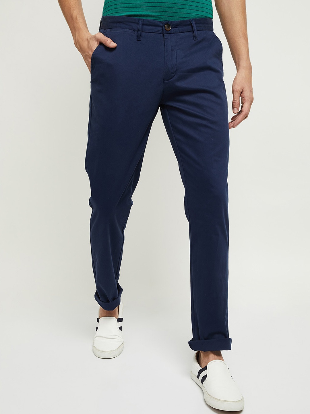 

max Men Navy Blue Solid Regular Fit Trousers