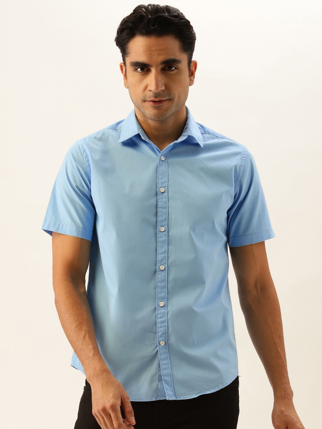 

IVOC Men Blue Solid Pure Cotton Casual Shirt