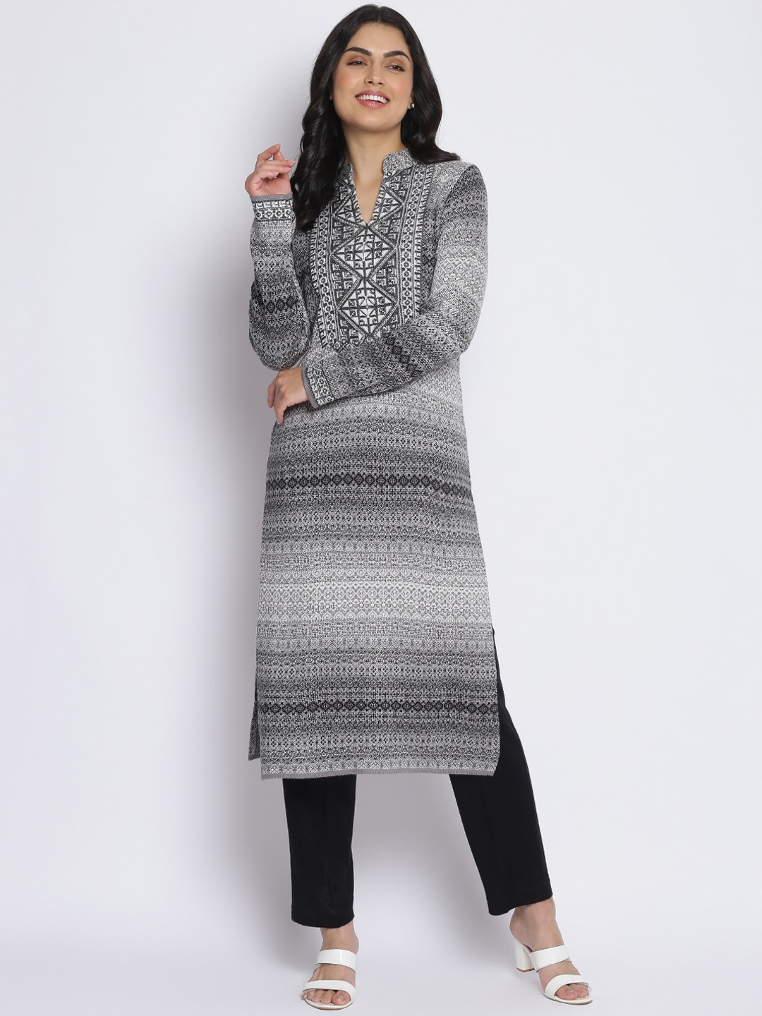 

MIKHAD Women Black Ethnic Motifs Printed Beads and Stones Kurta with Trousers