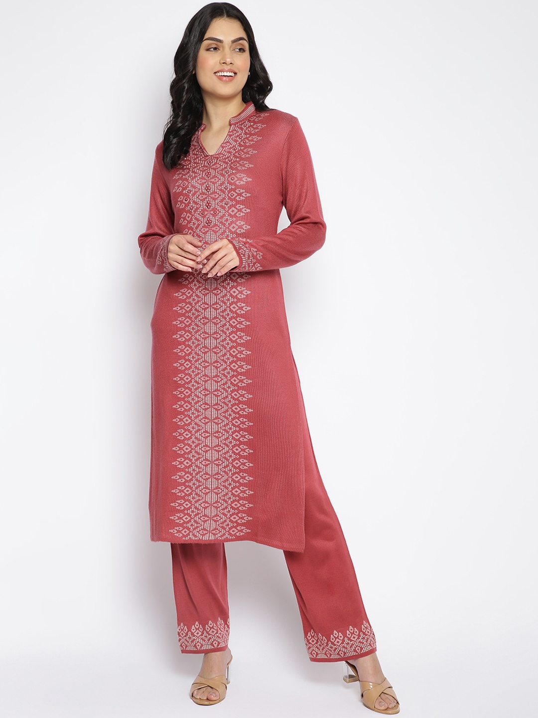 

MIKHAD Women Fuchsia Ethnic Motifs Printed Panelled Thread Work Kurta with Trousers