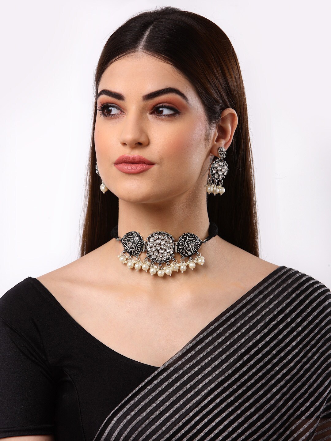 

Arrabi Oxidised Metallic-Toned & White Stone Studded Jewellery Set