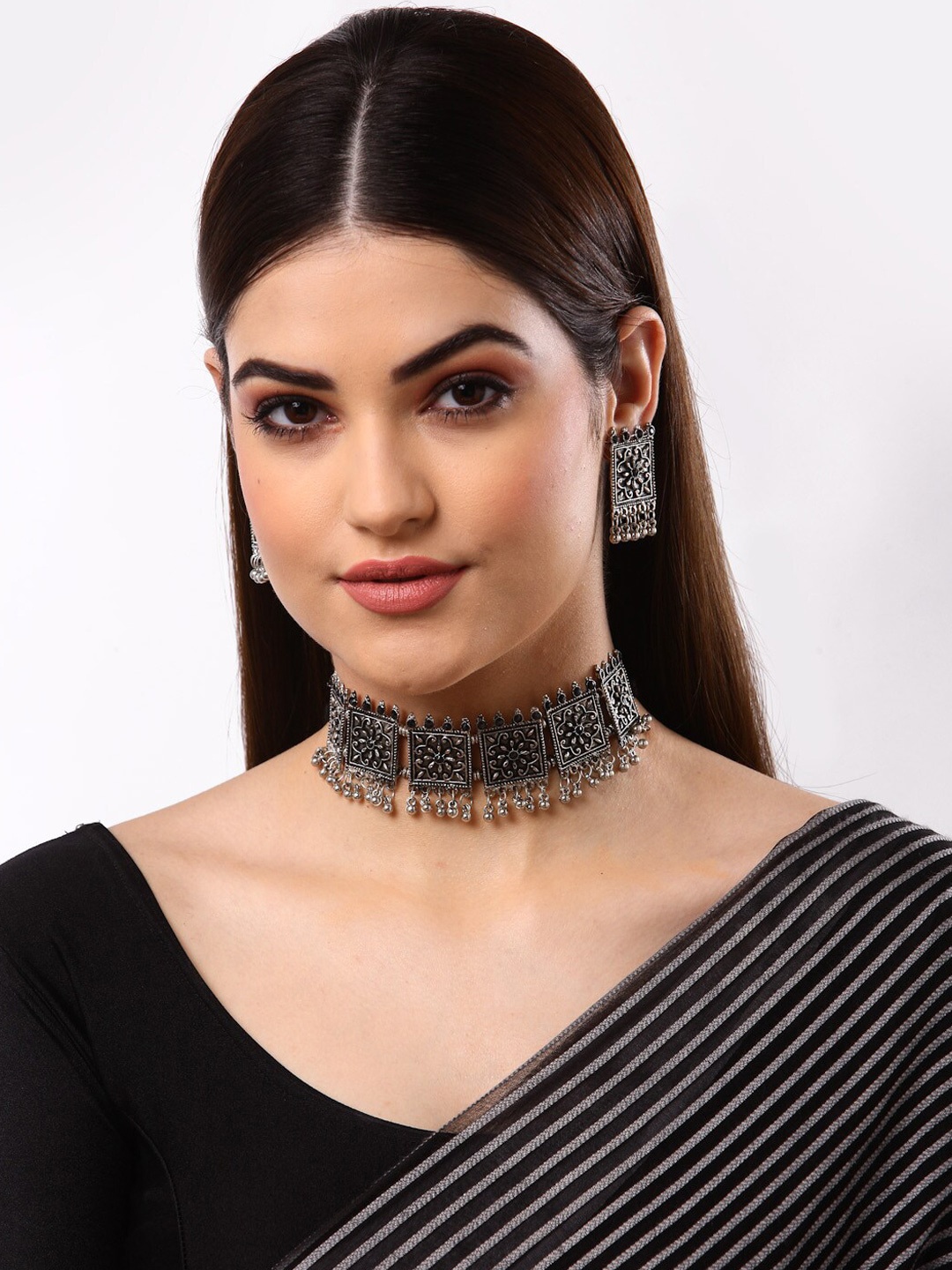 

Arrabi Oxidised Metallic-Toned Jewellery Set