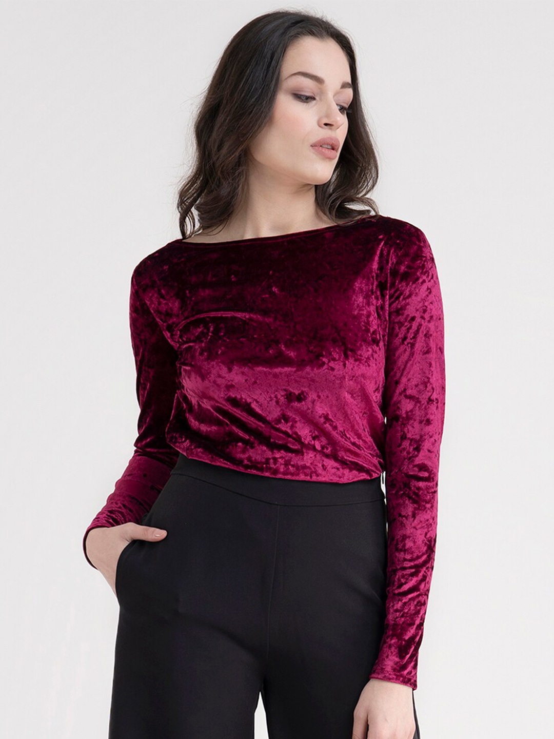 

FableStreet Pink Velvet Crop Top