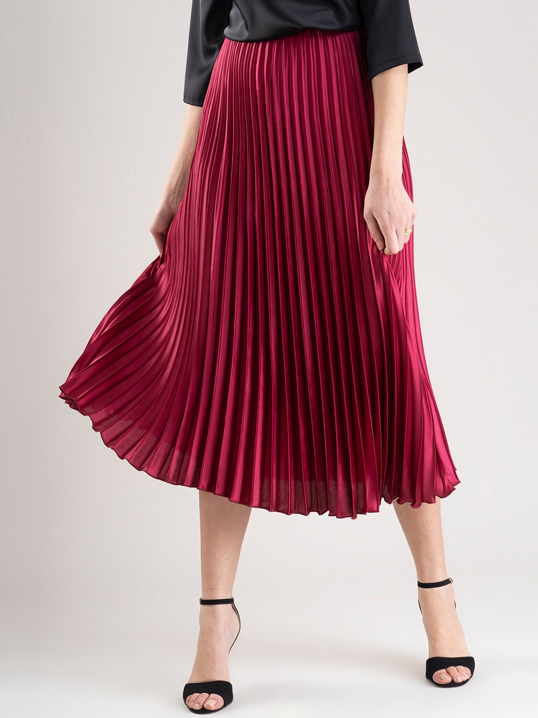 

FableStreet Women Maroon Solid Accordion Pleated Midi-Skirt